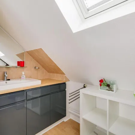 Spacious In Normandy With Wooden Floor Appartement Bayeux